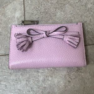 New with Tags Kate Spade “Hayes” small pink wallet with bow
